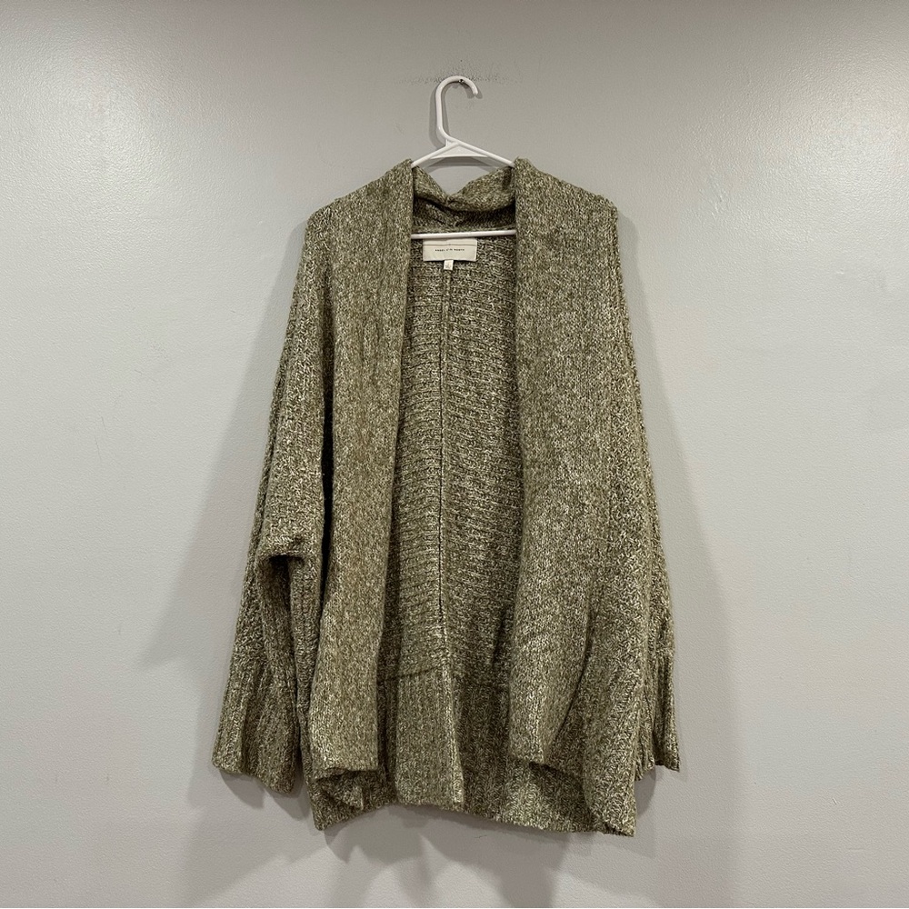 Angel of the North Anthropologie Green White Dolman Sleeve Cardigan Sweater M